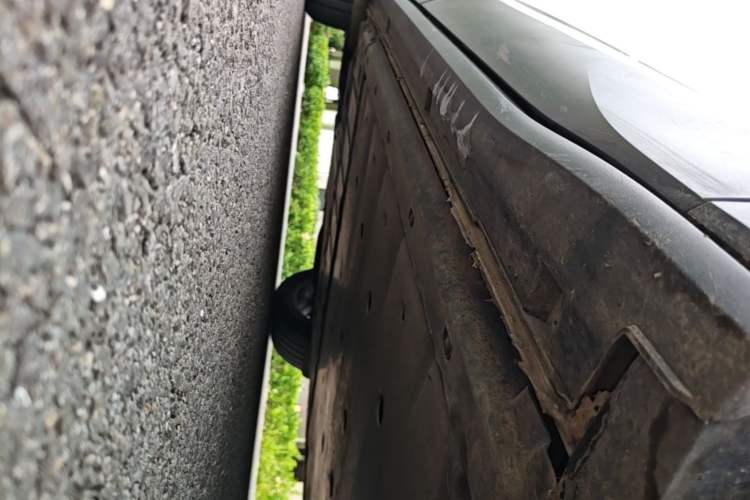 Used Volkswagen ID.4 X 2022 Pure Smart Edition Right Side Sill
