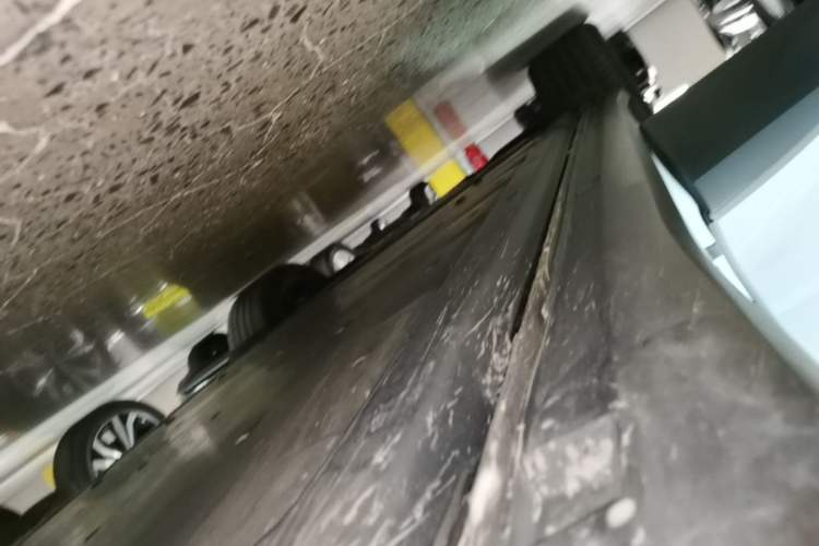 Used Volkswagen ID.4 X 2022 Pure Long-Range Version Right Side Sill