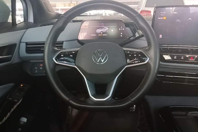 Used Volkswagen ID.4 X 2022 Pure Long-Range Version Steering Wheel