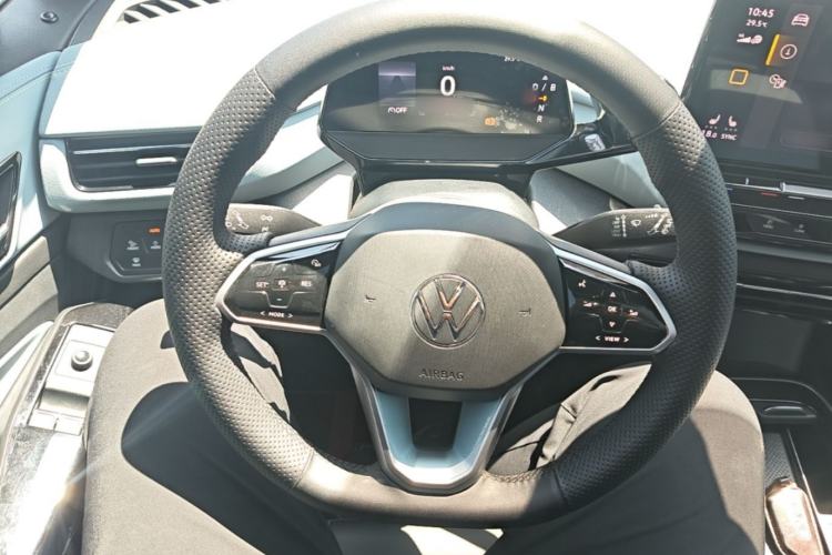 Used Volkswagen ID.4 X 2022 Pure Long-Range Version Steering Wheel
