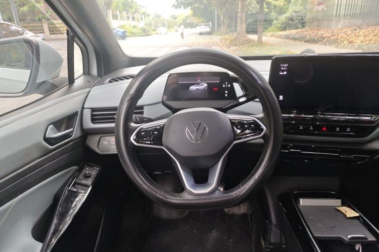 Used Volkswagen ID.4 X 2022 Pure Long-Range Version Steering Wheel