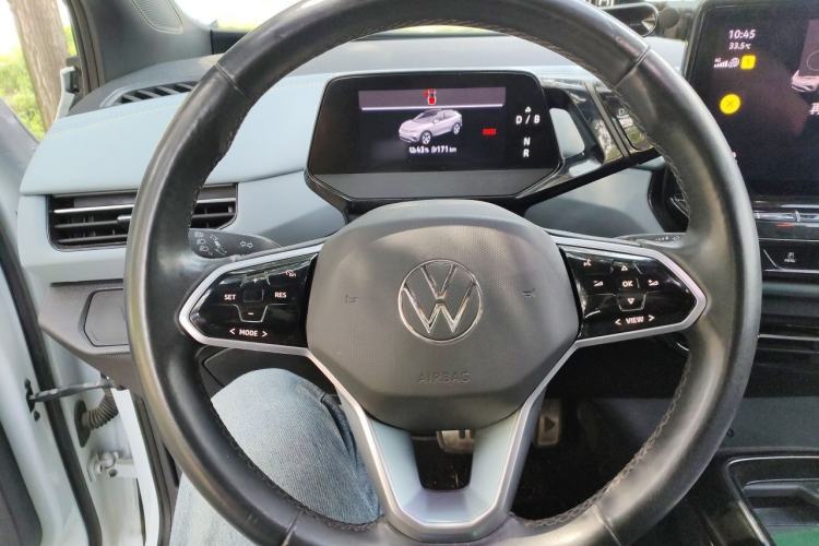 Used Volkswagen ID.4 X 2022 Pure Long-Range Version Steering Wheel