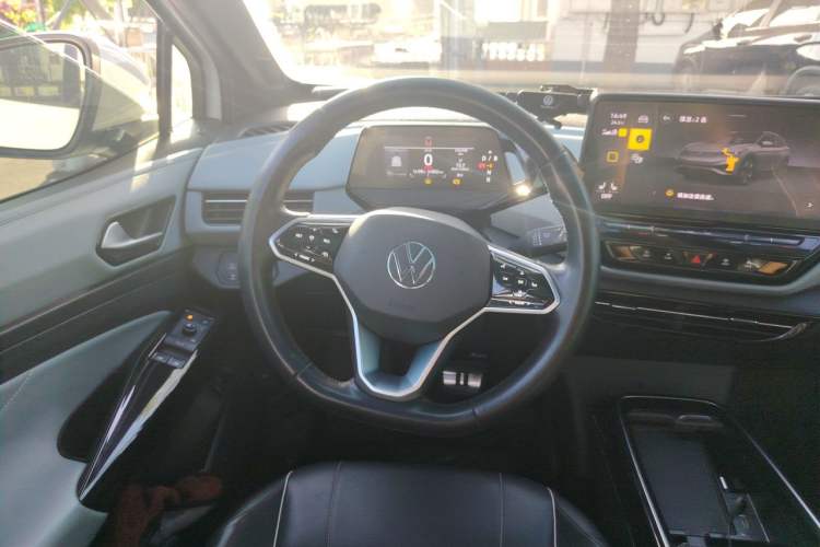 Used Volkswagen ID.4 X 2022 Pure Long-Range Version Steering Wheel