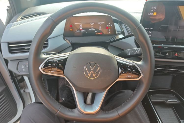 Used Volkswagen ID.4 X 2022 Pure Long-Range Version Steering Wheel