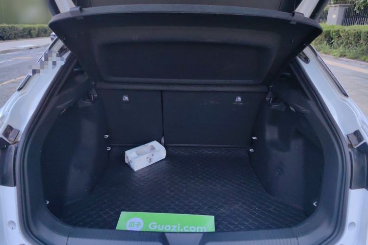 Used Volkswagen ID.4 X 2022 Pure Long-Range Version Trunk