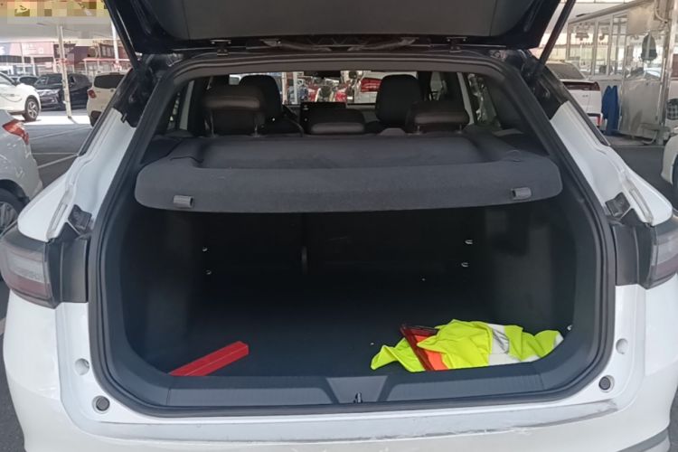 Used Volkswagen ID.4 X 2022 Pure Long-Range Version Trunk