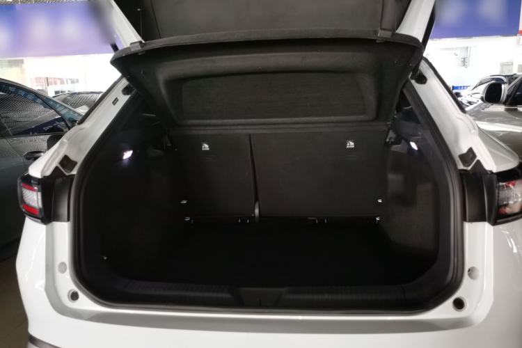Used Volkswagen ID.4 X 2022 Pure Smart Edition Trunk