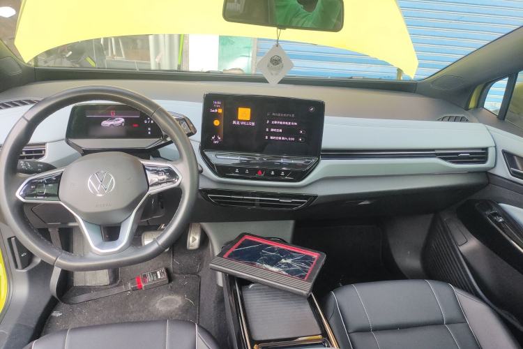 Used Volkswagen ID.4 X 2022 Pure Long-Range Version Center Console