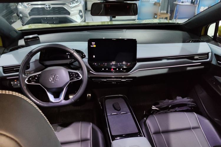 Used Volkswagen ID.4 X 2022 Pure Long-Range Version Center Console