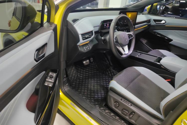 Used Volkswagen ID.4 X 2022 Smart Enjoyment Long-Range Edition Driver Seat