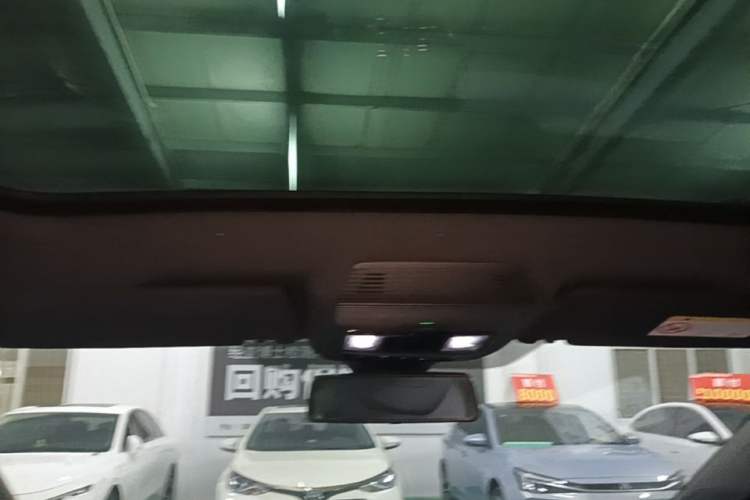 Used Volkswagen ID.4 X 2022 Pure Long-Range Version Headliner