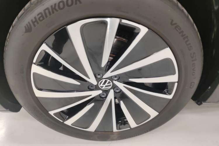 Used Volkswagen ID.4 X 2022 Smart Enjoyment Long-Range Edition Left Front Wheel Hub