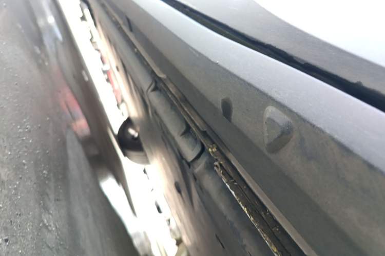 Used Volkswagen ID.4 X 2022 Smart Enjoyment Long-Range Edition Left Side Sill
