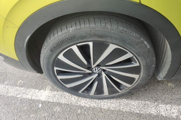 Used Volkswagen ID.4 X 2022 Pure Long-Range Version Right Rear Wheel Hub