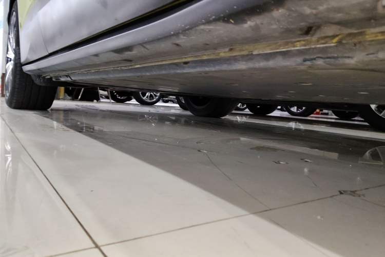 Used Volkswagen ID.4 X 2022 Pure Long-Range Version Right Side Sill