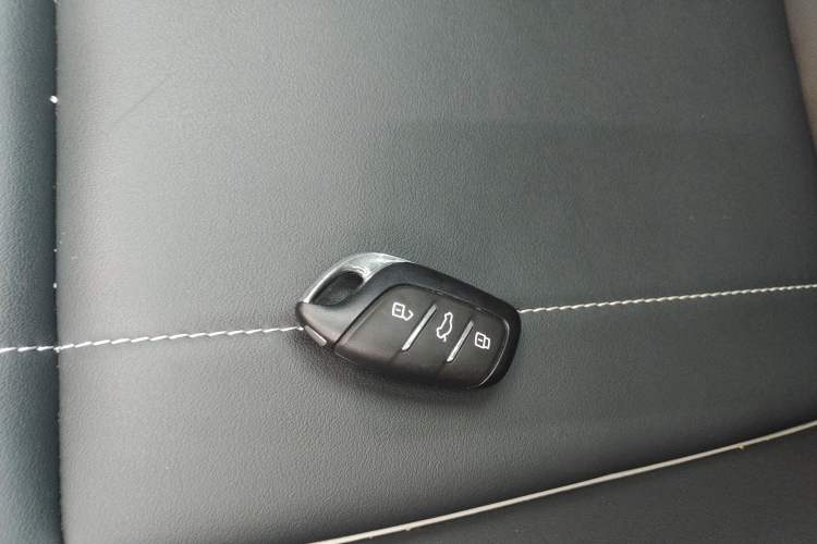 Used Volkswagen ID.4 X 2022 Pure Long-Range Version Vehicle Key