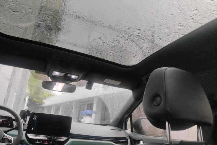 Used Volkswagen ID.4 X 2023 Upgraded Model Ultra-Long Range Version Headliner