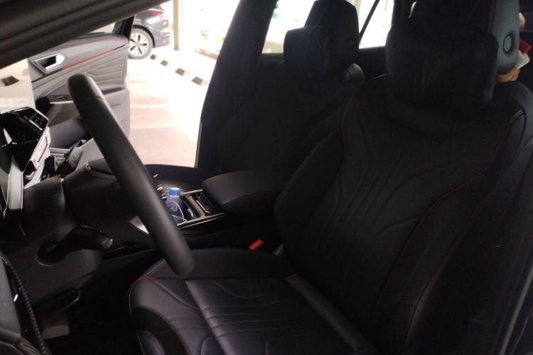 Used Volkswagen ID.4 X 2023 Ultra-Intelligent Long-Range Version Left Front Seat