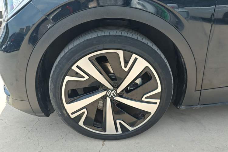 Used Volkswagen ID.4 X 2023 Ultra-Intelligent Long-Range Version Left Front Wheel Hub