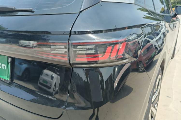 Used Volkswagen ID.4 X 2023 Ultra-Intelligent Long-Range Version Right Rear Taillight