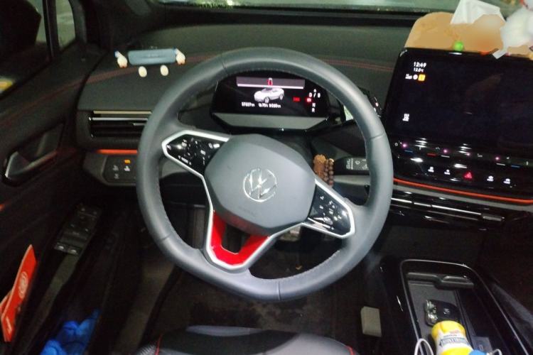 Used Volkswagen ID.4 X 2023 Ultra-Intelligent Long-Range Version Steering Wheel