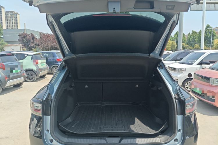 Used Volkswagen ID.4 X 2023 Ultra-Intelligent Long-Range Version Trunk