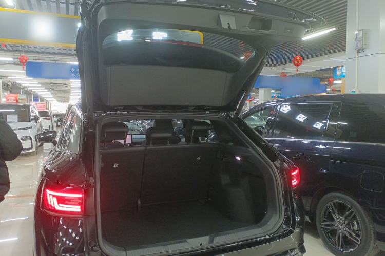 Used Volkswagen ID.4 X 2023 Ultra-Intelligent Long-Range Version Trunk