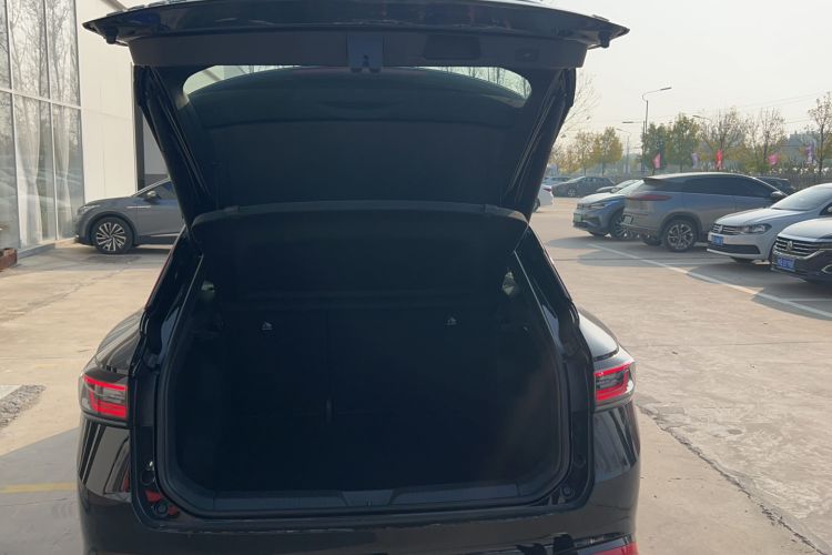 Used Volkswagen ID.4 X 2023 Upgraded Model Ultra-Long Range Version Trunk