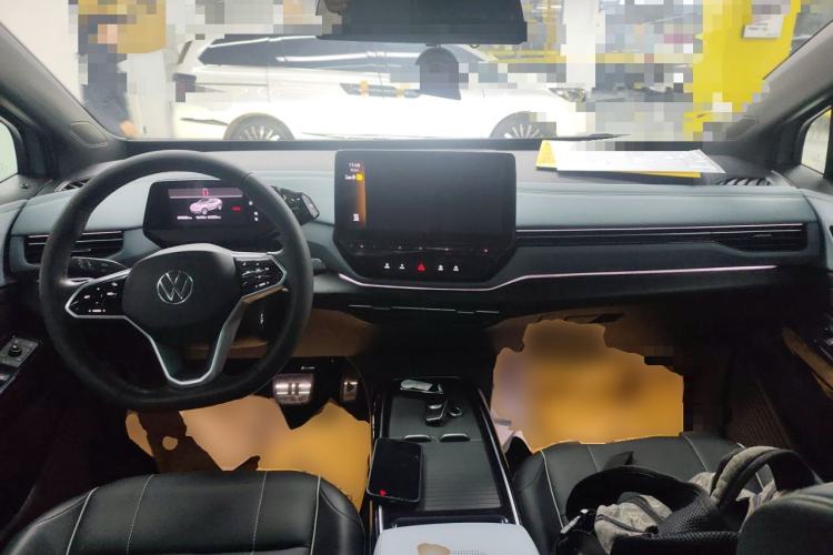 Used Volkswagen ID.4 X 2023 Pure Long-Range Version Center Console