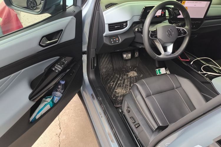 Used Volkswagen ID.4 X 2023 Pure Smart Edition Driver Seat