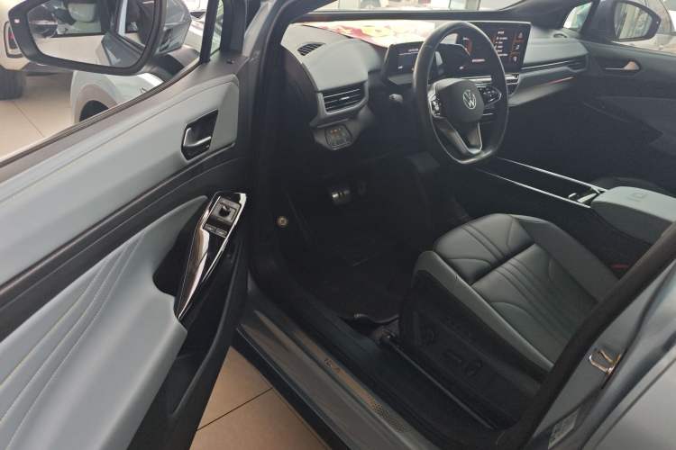 Used Volkswagen ID.4 X 2023 Ultra-Intelligent Long-Range Version Driver Seat