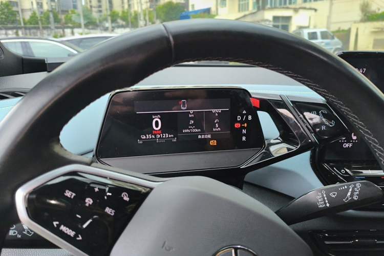 Used Volkswagen ID.4 X 2023 Pure Smart Edition Instrument Cluster