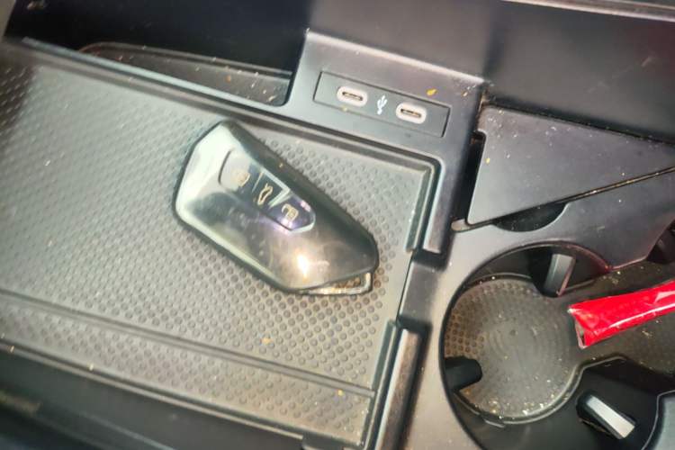 Used Volkswagen ID.4 X 2023 Pure Smart Edition Interior 1