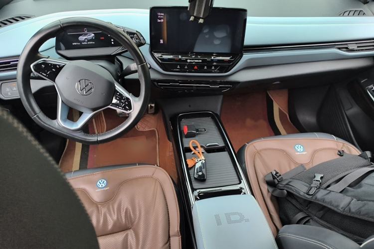Used Volkswagen ID.4 X 2023 Pure Smart Edition Interior 2
