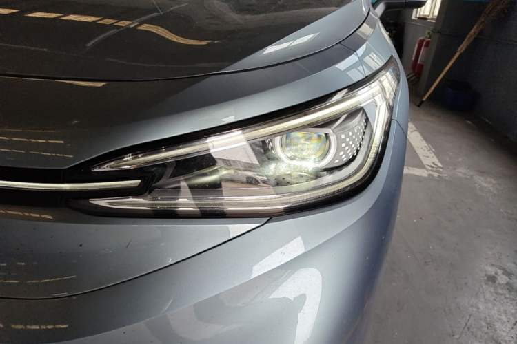 Used Volkswagen ID.4 X 2023 Pure Smart Edition Left Front Headlight