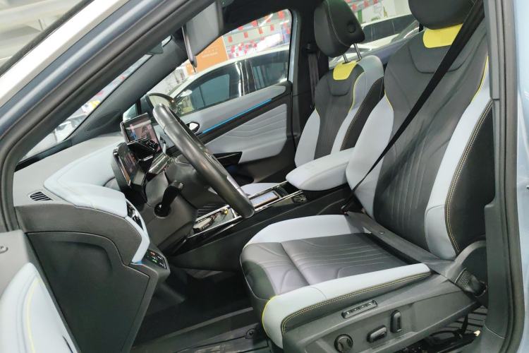 Used Volkswagen ID.4 X 2023 Ultra-Intelligent Long-Range Version Left Front Seat