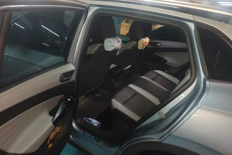 Used Volkswagen ID.4 X 2023 Ultra-Intelligent Long-Range Version Left Rear Seat
