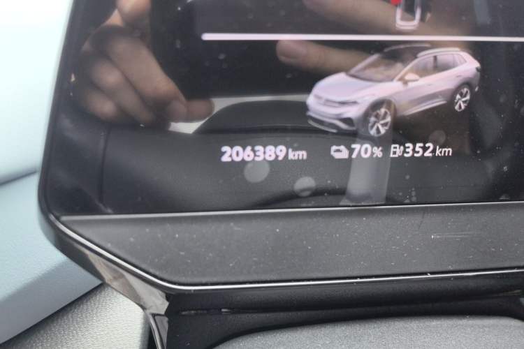 Used Volkswagen ID.4 X 2023 Upgraded Model Ultra-Long Range Version Odometer Close Up