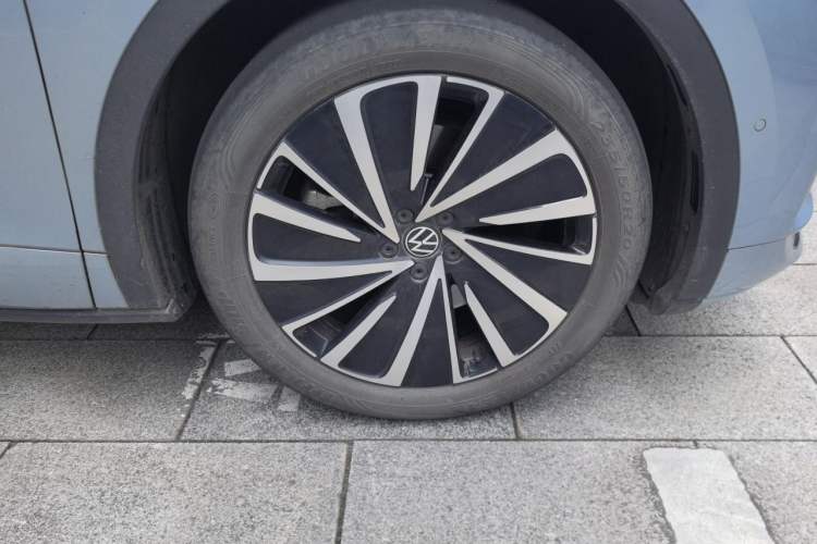 Used Volkswagen ID.4 X 2023 Upgraded Model Ultra-Long Range Version Right Front Wheel Hub