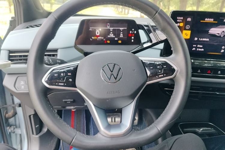 Used Volkswagen ID.4 X 2023 Pure Smart Edition Steering Wheel