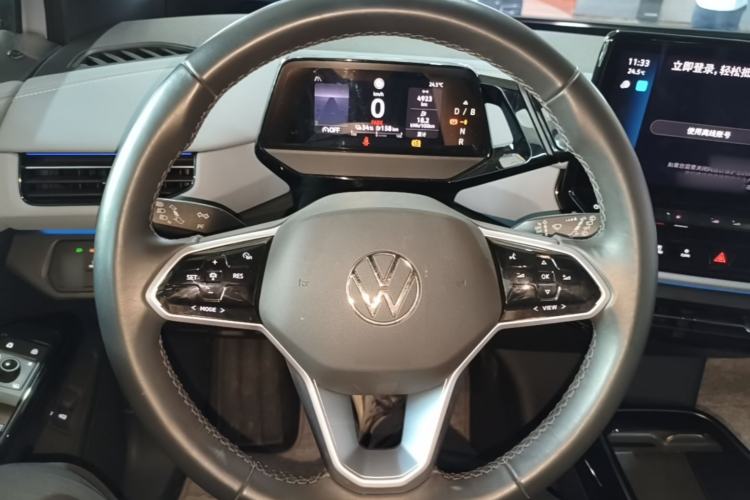 Used Volkswagen ID.4 X 2023 Ultra-Intelligent Long-Range Version Steering Wheel