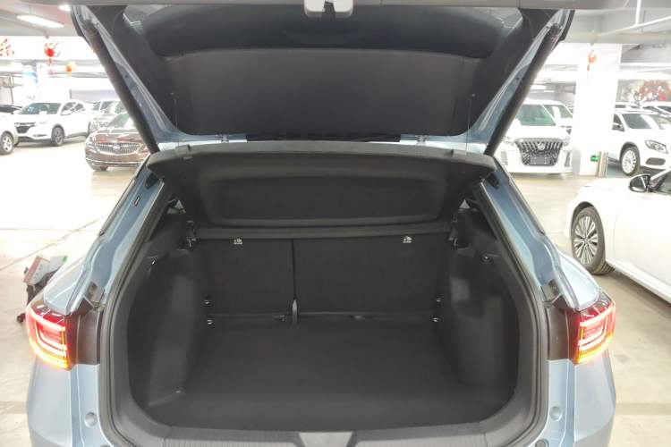 Used Volkswagen ID.4 X 2023 Ultra-Intelligent Long-Range Version Trunk