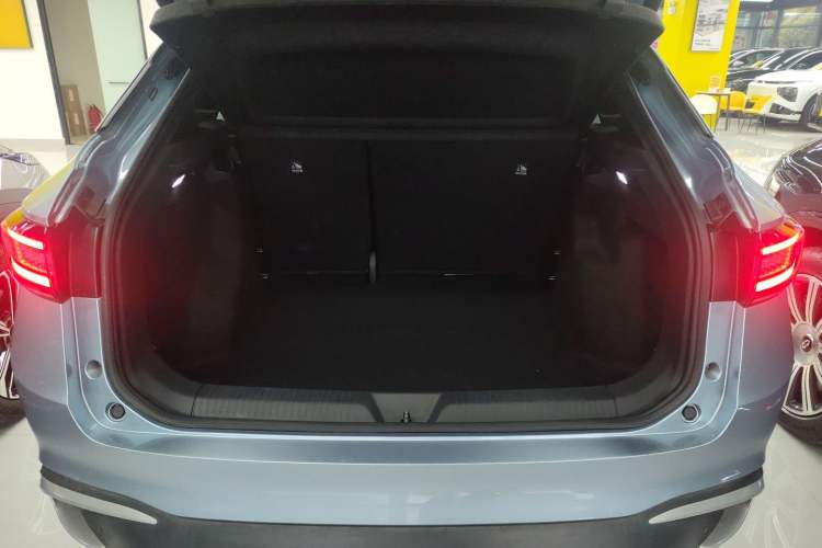 Used Volkswagen ID.4 X 2023 Pure Long-Range Version Trunk