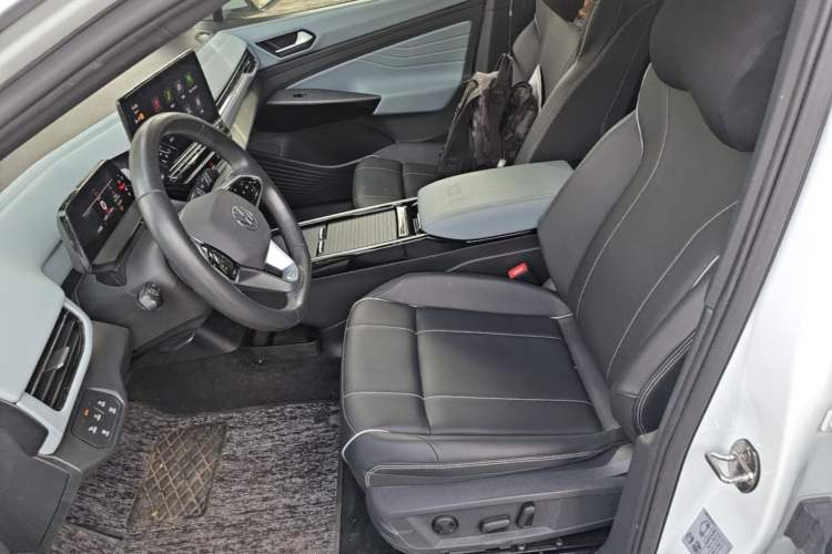 Used Volkswagen ID.4 X 2023 Upgraded Model Pure Long-Range Version Left Front Seat