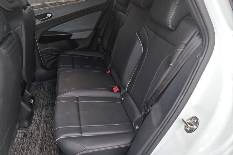 Used Volkswagen ID.4 X 2023 Upgraded Model Pure Long-Range Version Left Rear Seat