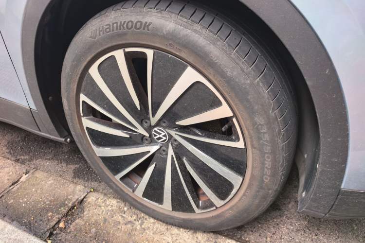 Used Volkswagen ID.4 X 2023 Upgraded Model Pure Long-Range Version Right Front Wheel Hub