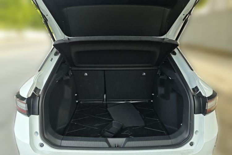 Used Volkswagen ID.4 X 2023 Upgraded Model Pure Long-Range Version Trunk