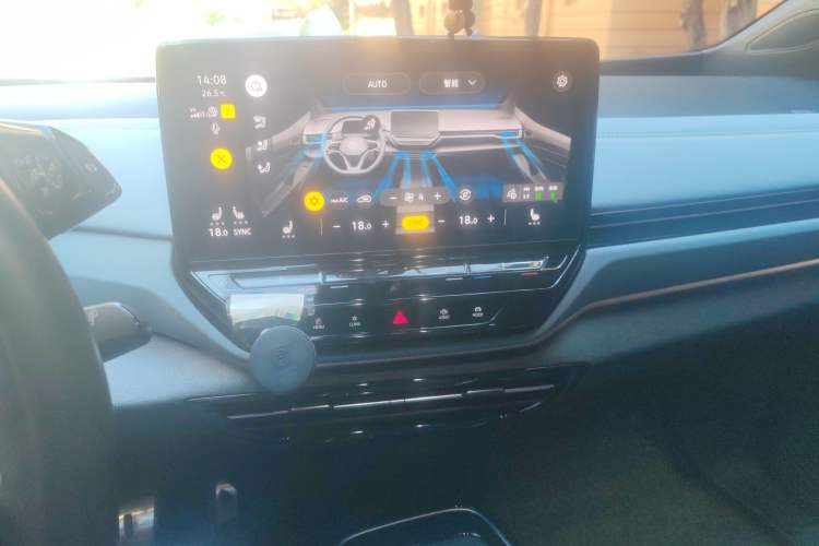 Used Volkswagen ID.4 X 2023 Upgraded Model Pure Long-Range Version Audio And AC Panel