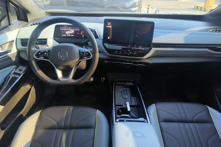 Used Volkswagen ID.4 X 2023 Ultra-Intelligent Long-Range Version Center Console