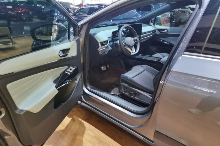 Used Volkswagen ID.4 X 2023 Pure Smart Edition Driver Seat